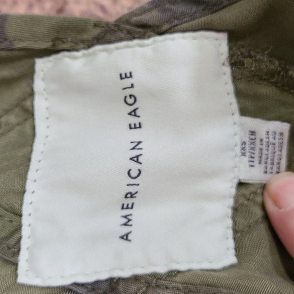 AEO Camo Tomgirl Overalls - Picture 11 of 13